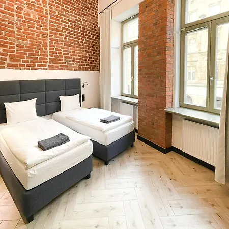 Pod Blekitnymi Podkowami