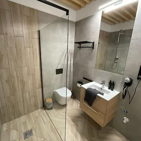 Pod Blekitnymi Podkowami Lägenhetshotell 3*