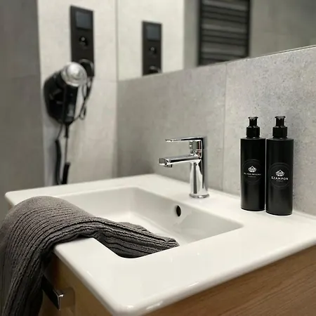 Pod Blekitnymi Podkowami Lägenhetshotell Wrocław