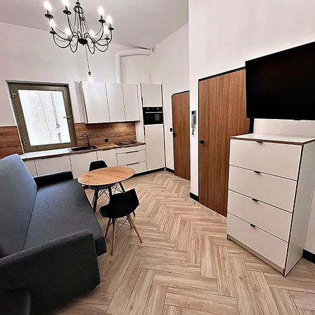 Pod Blekitnymi Podkowami