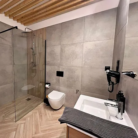 Lägenhetshotell Pod Blekitnymi Podkowami 3*