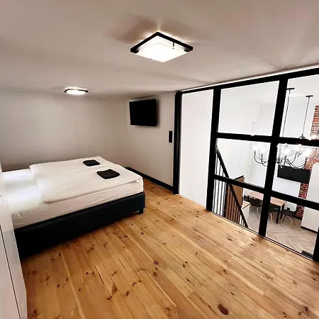 Lägenhetshotell Pod Blekitnymi Podkowami 3*