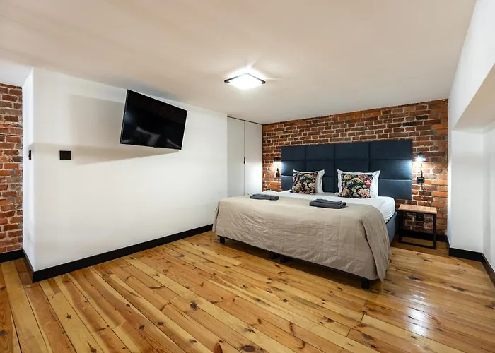 Pod Blekitnymi Podkowami Apart Otel 3*