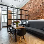 Pod Blekitnymi Podkowami 公寓式酒店