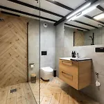 Pod Blekitnymi Podkowami 公寓式酒店