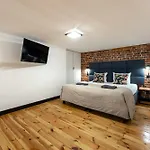 Pod Błękitnymi Podkowami Hotel apartamentowy 3*