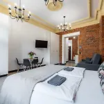 Pod Błękitnymi Podkowami Hotel apartamentowy