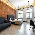 Pod Błękitnymi Podkowami
