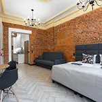 Pod Blekitnymi Podkowami 公寓式酒店 弗罗茨瓦夫