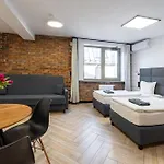 Hotel apartamentowy Pod Błękitnymi Podkowami 3*