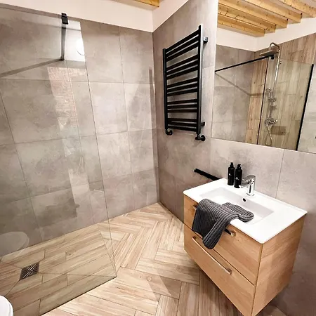 Pod Blekitnymi Podkowami Aparthotel 3*