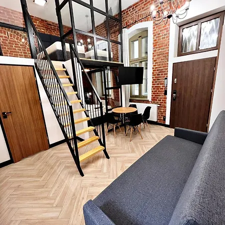 Aparthotel Pod Blekitnymi Podkowami Wrocław