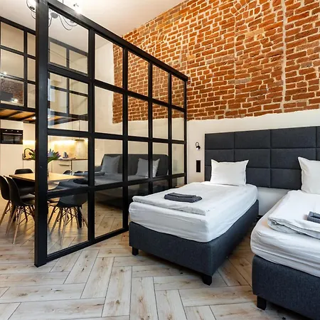 Aparthotel Pod Blekitnymi Podkowami Vratislav