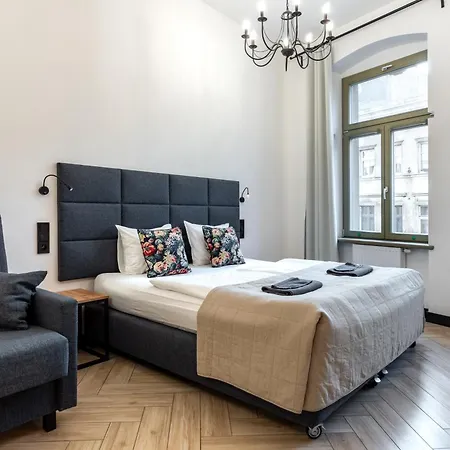 Pod Blekitnymi Podkowami Aparthotel 3*