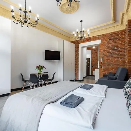 Pod Blekitnymi Podkowami Aparthotel